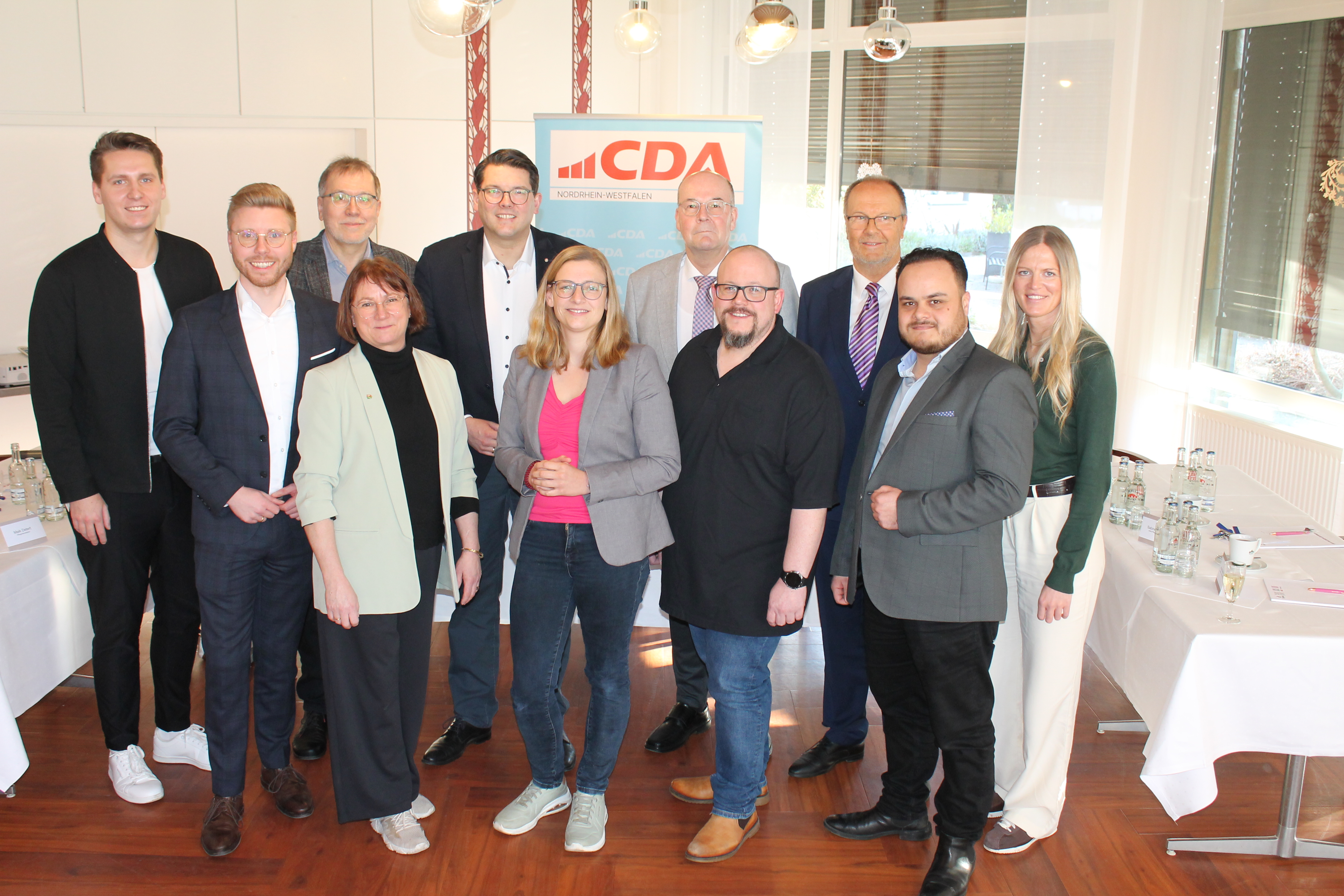 v.l.n.r.: Pit Abruszat, Daniel Scheen-Pauls MdL, Ulrich Stadtmann, Bianca Winkelmann MdL, Joachim Ebmeyer MdB, Marleen Sch�nbeck, Hans-Joerg Deichholz, Maik Detert, Joachim Knollmann, Imad Alkhamees, Sabine Krecker