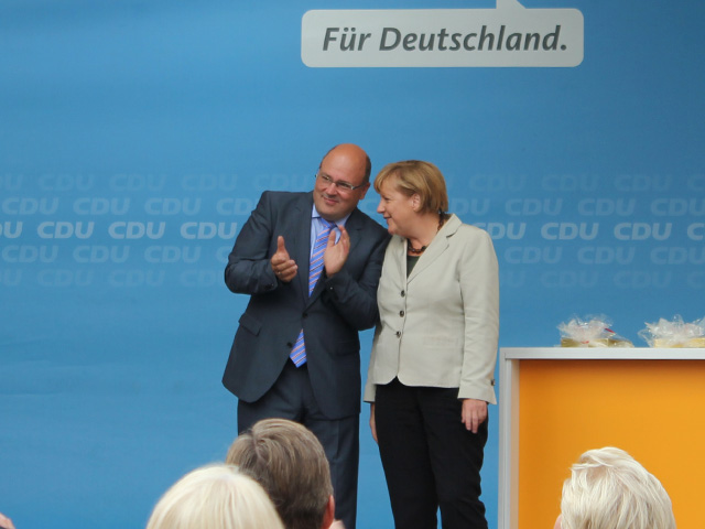 Steffen Kampeter zusammen mit Bundeskanzlerin Angela Merkel in Minden. Steffen Kampeter zusammen mit Bundeskanzlerin Angela Merkel in Minden.